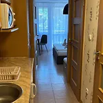 Apartment Aranypart 49-51 *