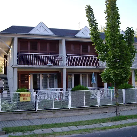 Appartamento Aranypart 49-51 *