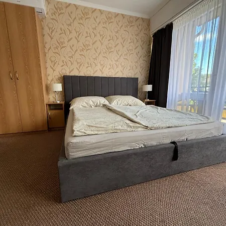 Aranypart 49-51 Apartamento *