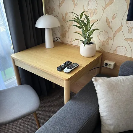 Апартаменты Aranypart 49-51 *