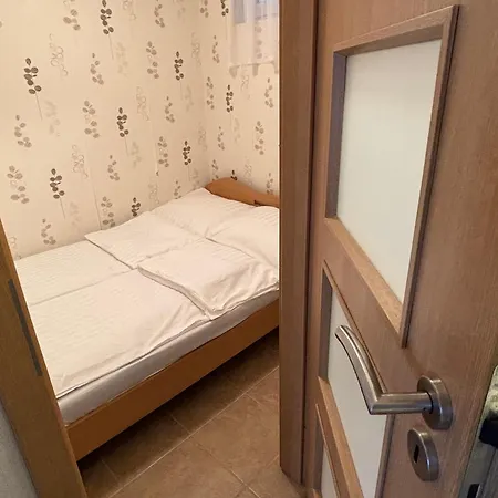 Aranypart 49-51 Appartamento Siófok