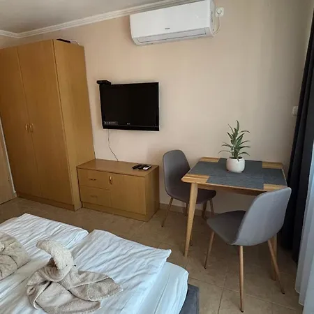 Apartment Aranypart 49-51 Siofok