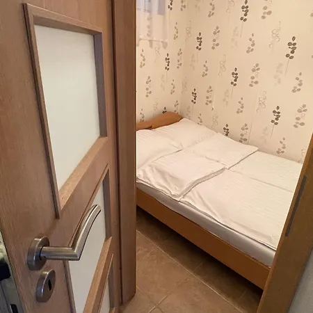 Aranypart 49-51 Appartamento Siófok