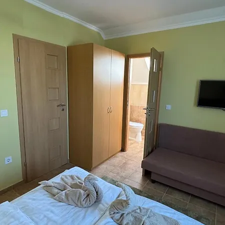 Apartment Aranypart 49-51 Siofok