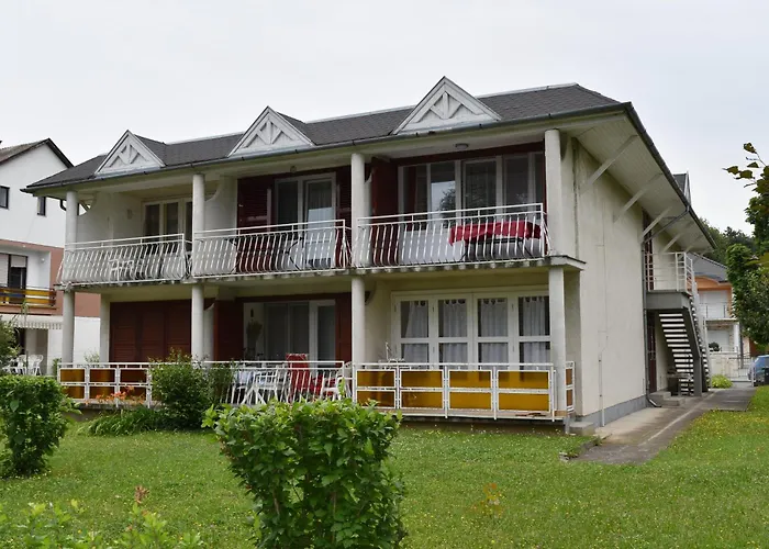 Aranypart 49-51 Appartamento