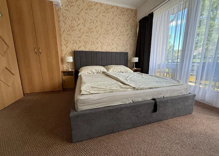 Aranypart 49-51 Appartamento *