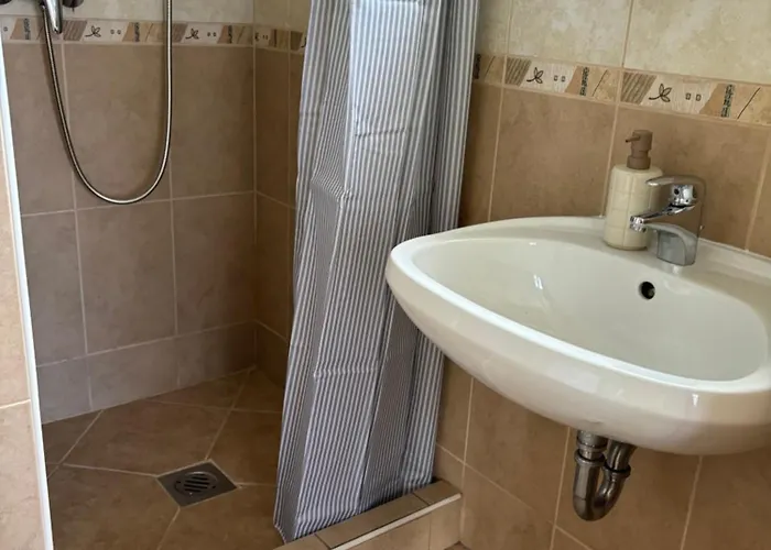 Aranypart 49-51 * Siófok