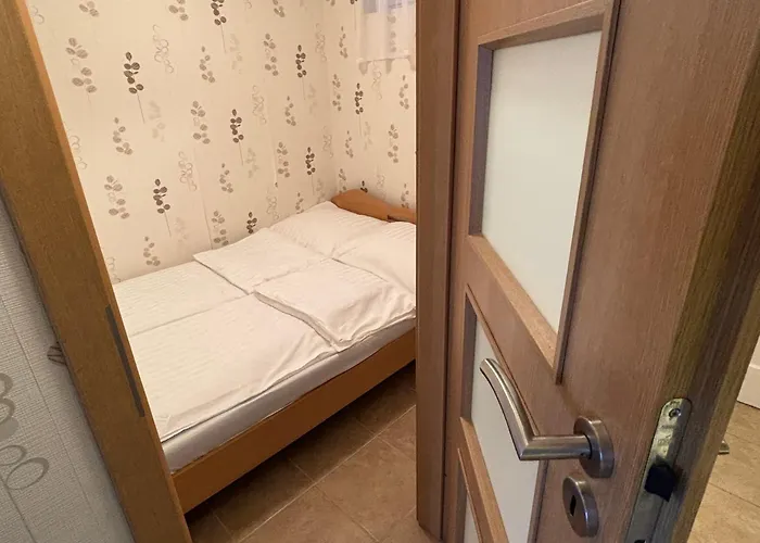 Aranypart 49-51 Appartamento Siófok