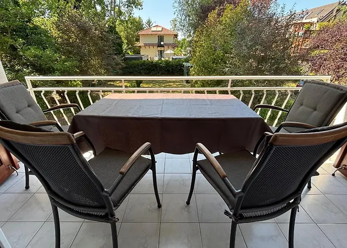 Appartamento Aranypart 49-51 *