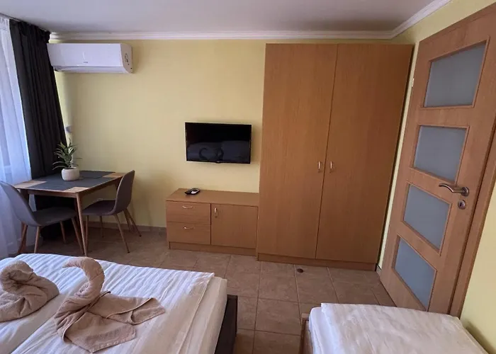 Appartamento Aranypart 49-51 *