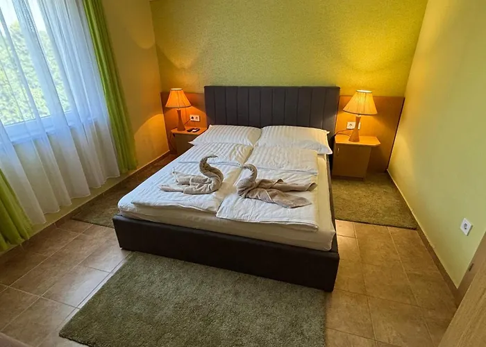 Appartamento Aranypart 49-51 *