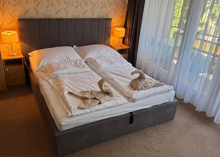 Aranypart 49-51 Appartamento Siófok